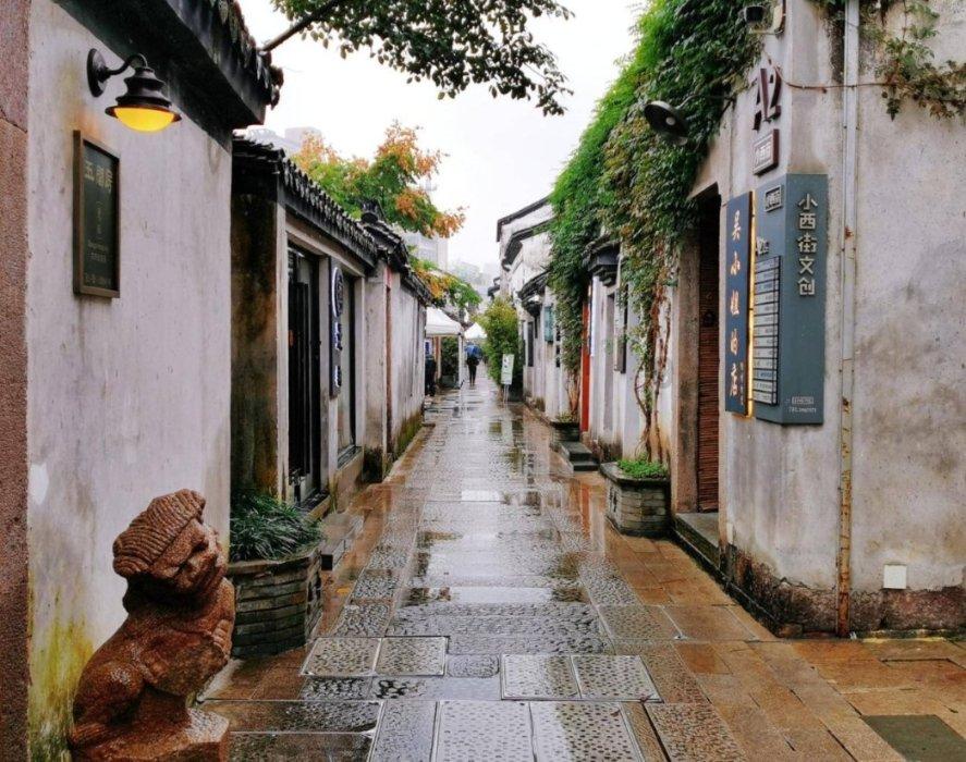 逃出上锁的现代房间6